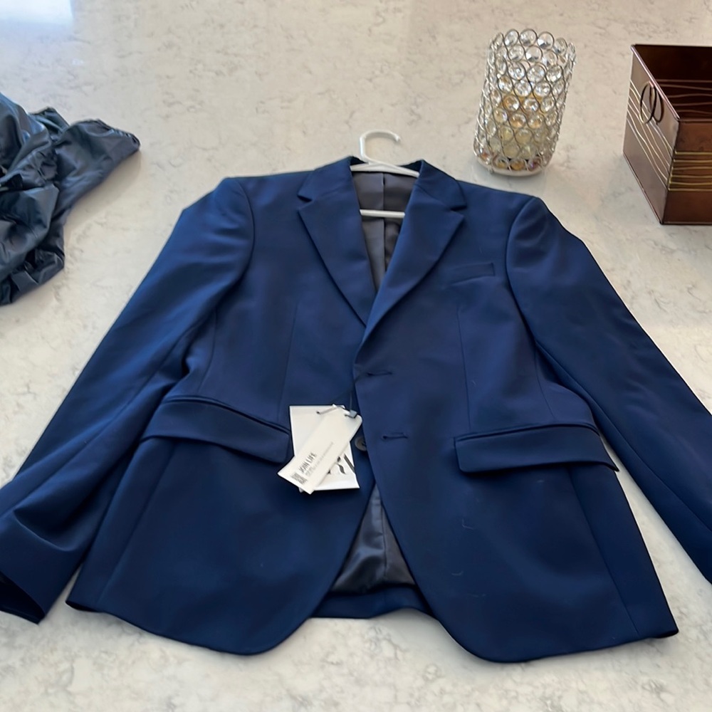 Blue blazer brand new from Zara great with jeans or for a suit.